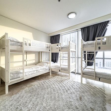 Ar Holiday Home Jbr Dubai Eksteriør bilde