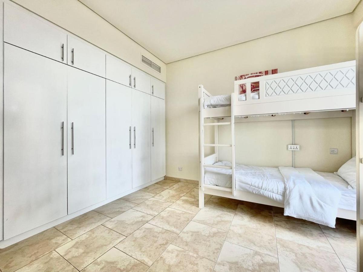 Ar Holiday Home Jbr Dubai Eksteriør bilde